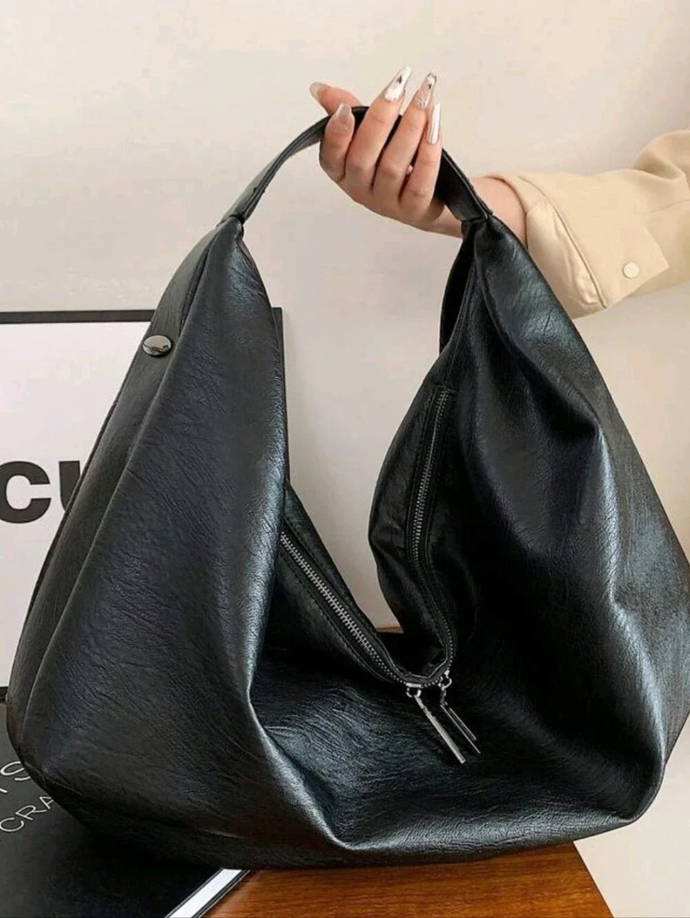 Classic Black Leather Hobo Bag - Sleek Everyday Shoulder Tote